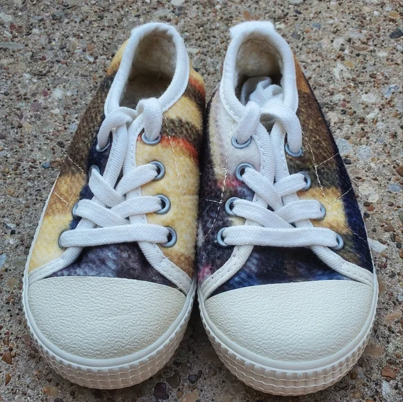 Zara Baby Dream Big Fleece Plaid Sneakers 22 6 - Picture 2 of 8